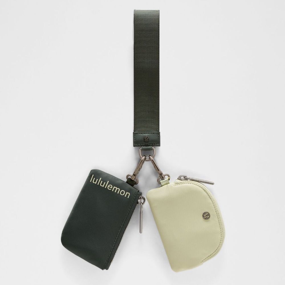 NWT DUAL POUCH WRISTLET - Rainforest Green/Honeydew RNFG/HNDW Lululemon SOLD OUT